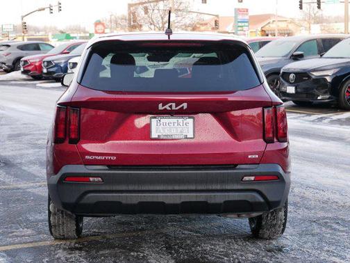 2023 Kia Sorento LX