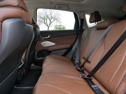 Platinum White Pearl 2026 Acura RDX Advance Package