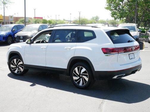 2024 Volkswagen Atlas 2.0T SE w/Technology 4MOTION