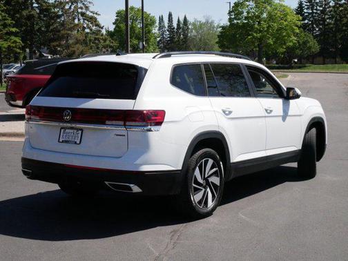 2024 Volkswagen Atlas 2.0T SE w/Technology 4MOTION