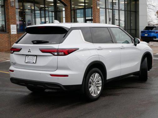 2024 Mitsubishi Outlander ES 2.5 S-AWC