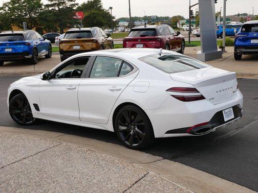 2022 Genesis G70 3.3T AWD