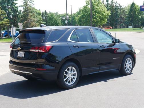 Mosaic Black Metallic 2024 Chevrolet Equinox 1LT