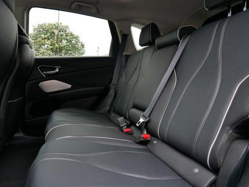 2025 Acura RDX Advance Package