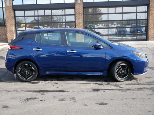 2024 Nissan Leaf SV PLUS