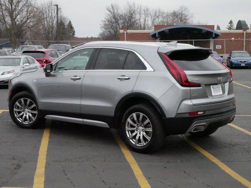 2023 Cadillac XT4 Premium Luxury