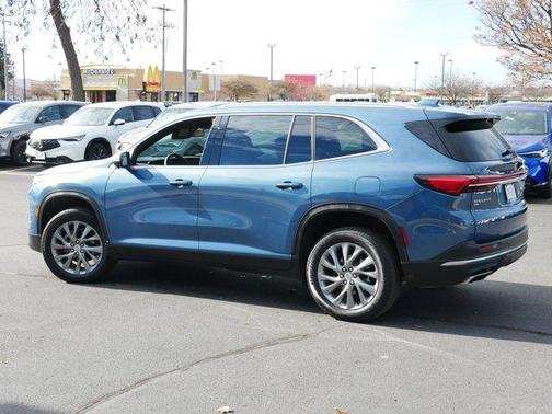 2025 Buick Enclave Preferred FWD