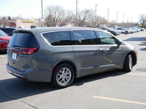Ceramic Gray Clearcoat 2025 Chrysler Pacifica L