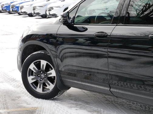 2020 Honda Ridgeline Black