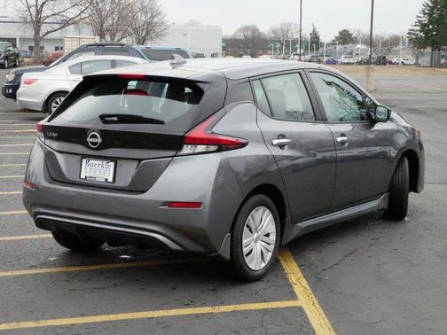 2025 Nissan Leaf S