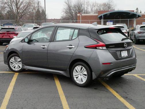2025 Nissan Leaf S