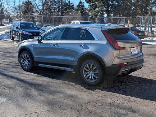 2023 Cadillac XT4 Premium Luxury