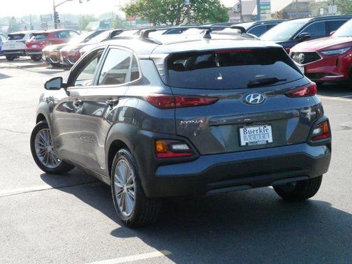 2020 Hyundai KONA SEL Plus