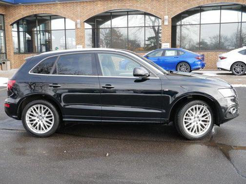 2017 Audi Q5 2.0T Premium Plus