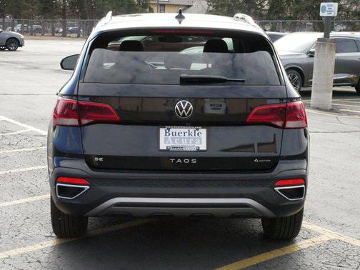 2024 Volkswagen Taos 1.5T SE