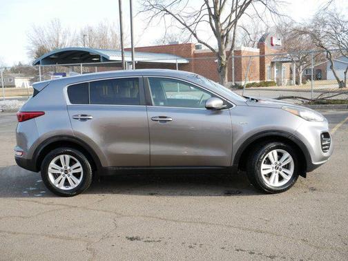 Mineral Silver 2018 Kia Sportage LX