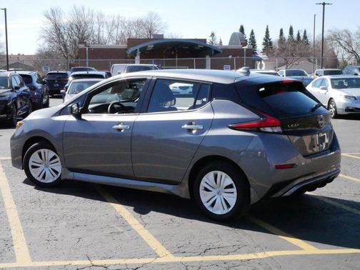 2025 Nissan Leaf S