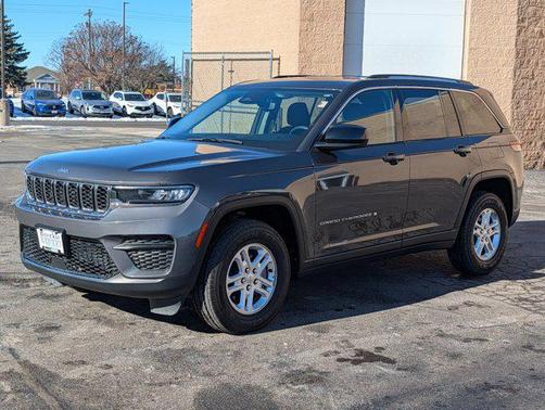 2023 Jeep Grand Cherokee Laredo