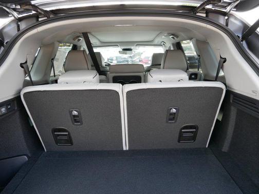 Solar Silver Metallic 2026 Acura MDX Advance Package