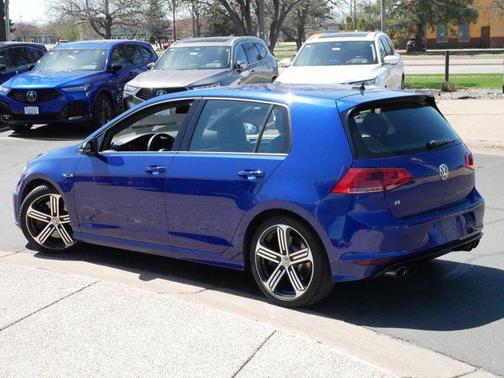 2016 Volkswagen Golf R 4-Door