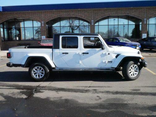 2023 Jeep Gladiator Sport S