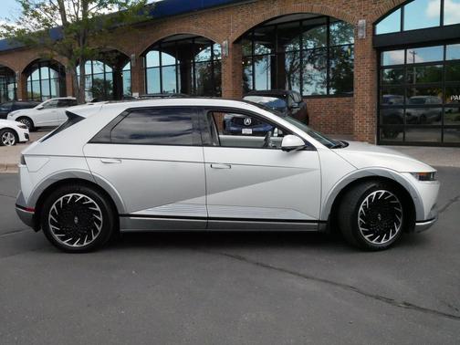 Gravity Gold (Matte Gold) 2023 Hyundai IONIQ 5 Limited