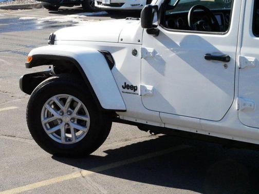 2023 Jeep Gladiator Sport S