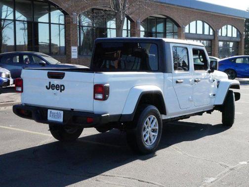 2023 Jeep Gladiator Sport S