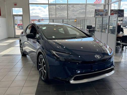 08q4 2026 Toyota Prius Plug-In Hybrid XSE Premium