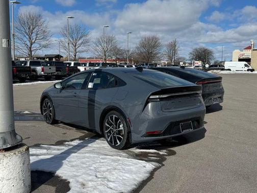 01m2 2026 Toyota Prius Plug-In Hybrid XSE Premium