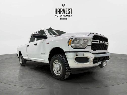 2022 RAM 2500 Tradesman Crew Cab 4x4 8' Box