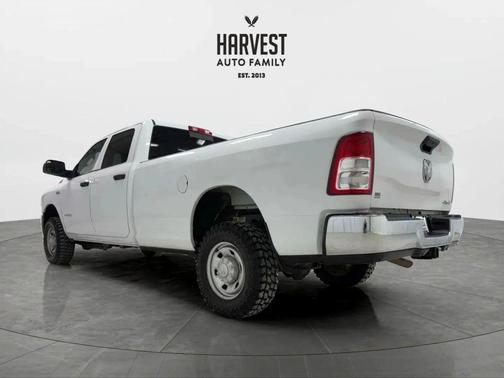 2022 RAM 2500 Tradesman Crew Cab 4x4 8' Box