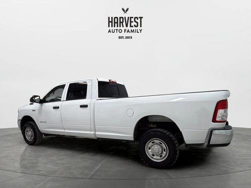 2022 RAM 2500 Tradesman Crew Cab 4x4 8' Box