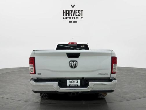 2022 RAM 2500 Tradesman Crew Cab 4x4 8' Box