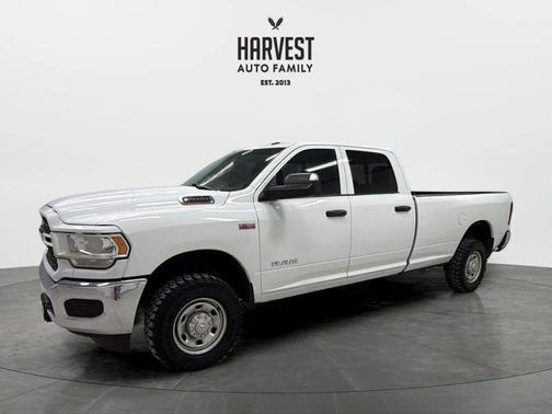 2022 RAM 2500 Tradesman Crew Cab 4x4 8' Box