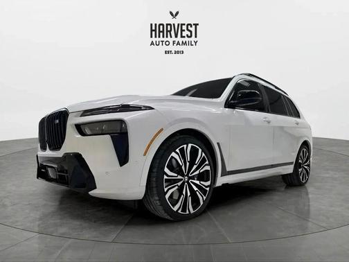 2024 BMW X7 M60i