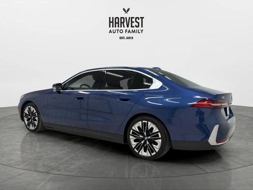 2025 BMW i5 xDrive40