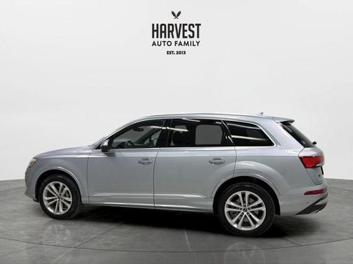 Satellite Silver Metallic 2025 Audi Q7 55 Premium Plus