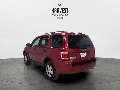 Red 2009 Ford Escape XLT