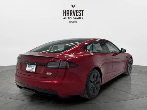 2023 Tesla Model S Plaid