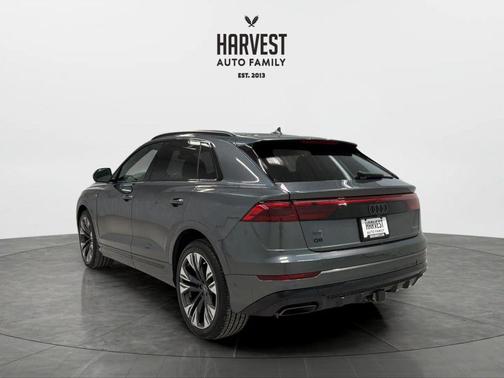 2025 Audi Q8 55 Prestige