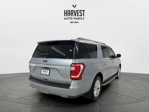 Iconic Silver Metallic 2021 Ford Expedition Max XLT
