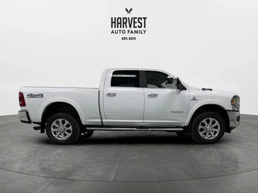 2019 RAM 2500 Laramie Crew Cab 4x4 6'4' Box