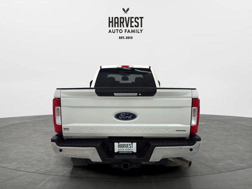 White Platinum Metallic Tri-Coat 2017 Ford F-350 Lariat