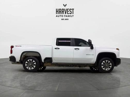 2024 Chevrolet Silverado 2500 Custom