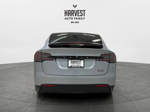 2025 Tesla Model X Plaid