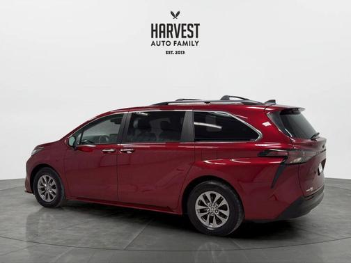 Ruby Flare Pearl 2023 Toyota Sienna XLE