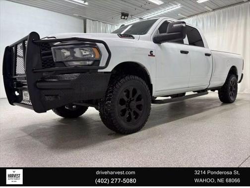 2023 RAM 3500 Tradesman Crew Cab 4x4 8' Box