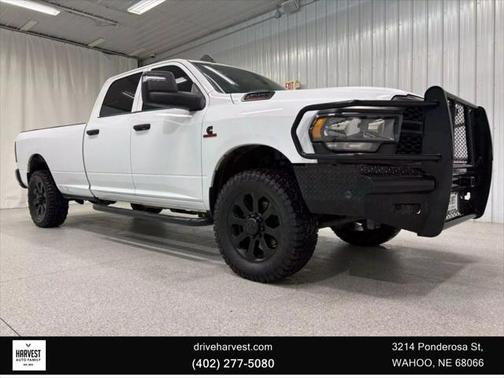 2023 RAM 3500 Tradesman Crew Cab 4x4 8' Box