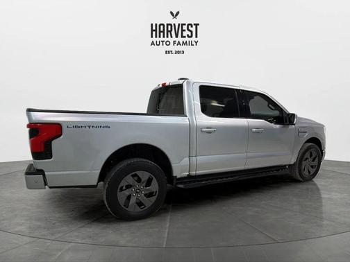 2022 Ford F-150 Lightning LARIAT